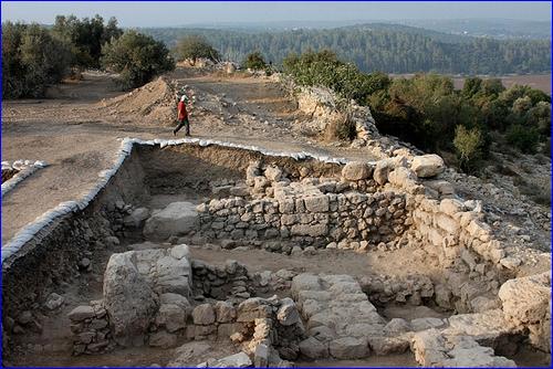 Archaeologists Return to Ancient City of Lachish