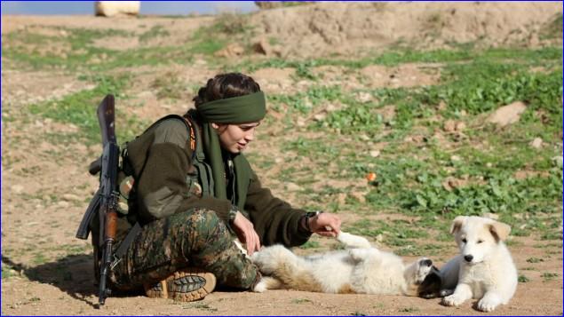 Assyrian Female Fighters Take on the Islamic State in Syria