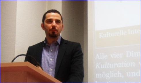 Dr. Aryo Makko, lecturer at the History Department at Stockholm University, was selected for the Pro Futura Scientia Fellowship program of the Swedish Collegium for Advanced Studies. ( VHS Augsburg)