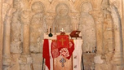 assyrian orthodox syriac sundays habit worshippers